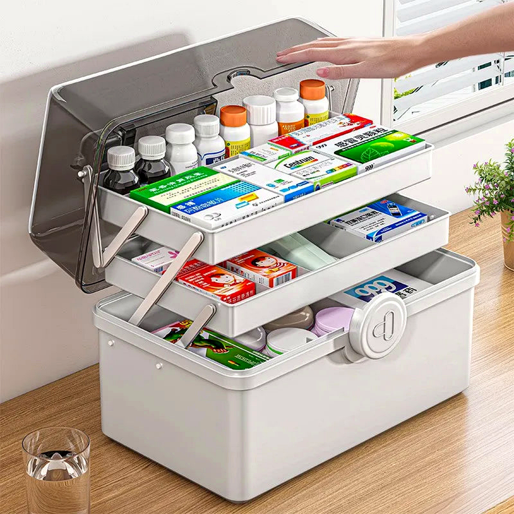 Caixa Organizadora Familiar para Medicamentos em ambiente decorado