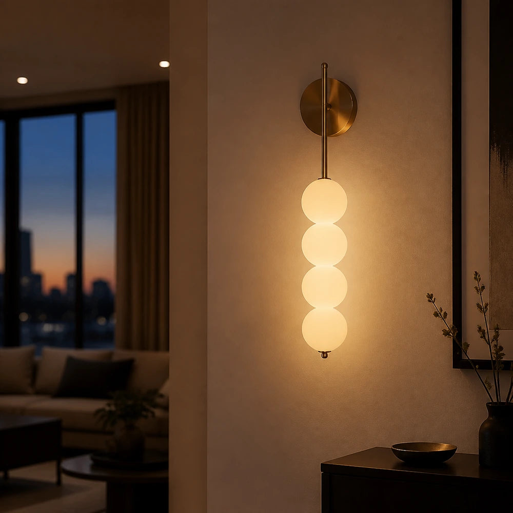 Efeito de luz quente da arandela moderna com 4 globos sobre a parede