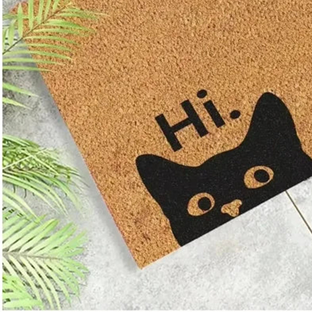 Capacho de Gato Preto Antiderrapante valorizando a funcao principal