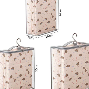 Detalhe de borda e acabamento do Bolsa Organizadora para Roupas de Cama