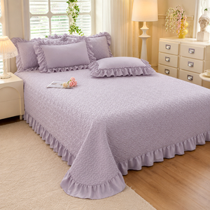 Variante real do Colcha Matelada Minimalista para Cama