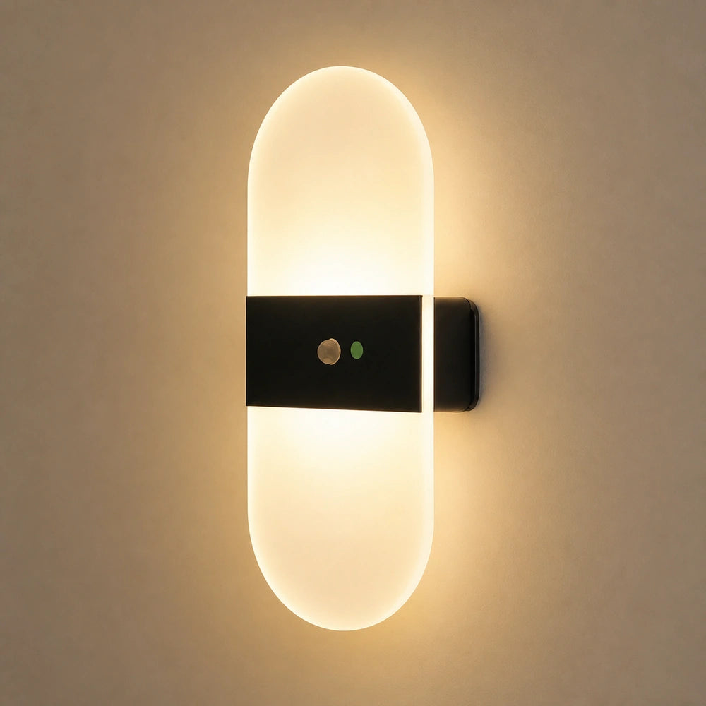 Arandela Arco com Movimento na opção Luz Quente