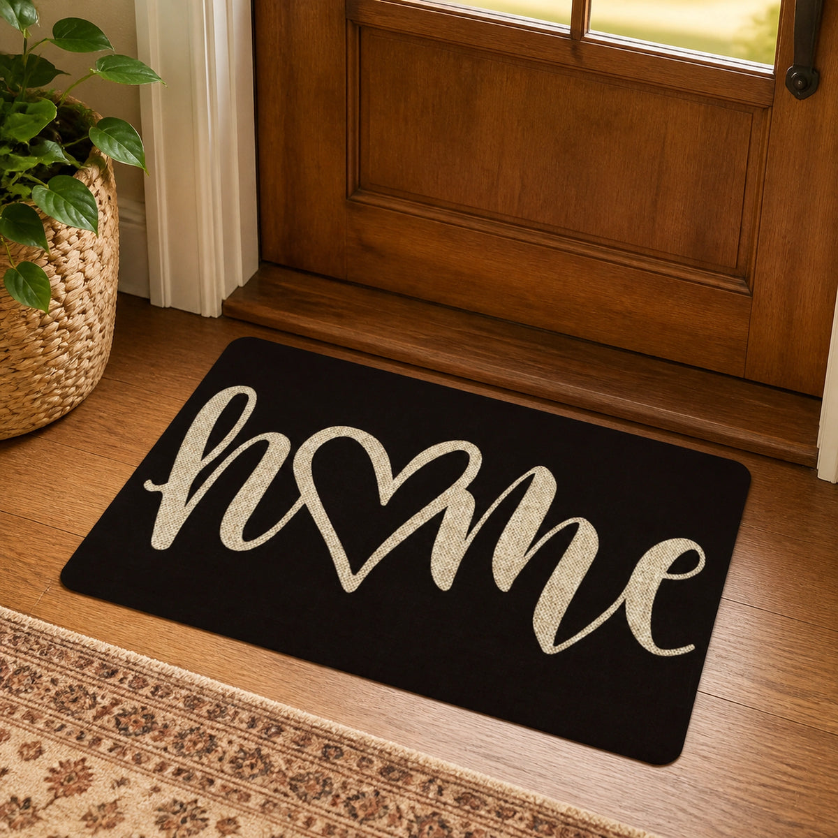 Capacho Home em entrada com porta de madeira – Viorenna