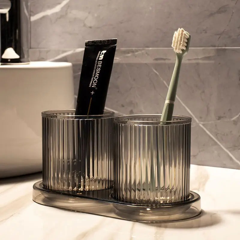 Copo para Banheiro e Porta Escovas com Design Leve em banheiro ou lavabo