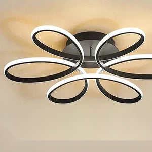 Detalhe do acabamento preto e do difusor do lustre LED floral