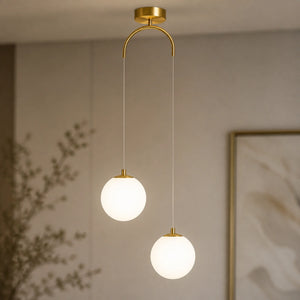 Detalhe da composição com 2 luminárias do lustre pendente