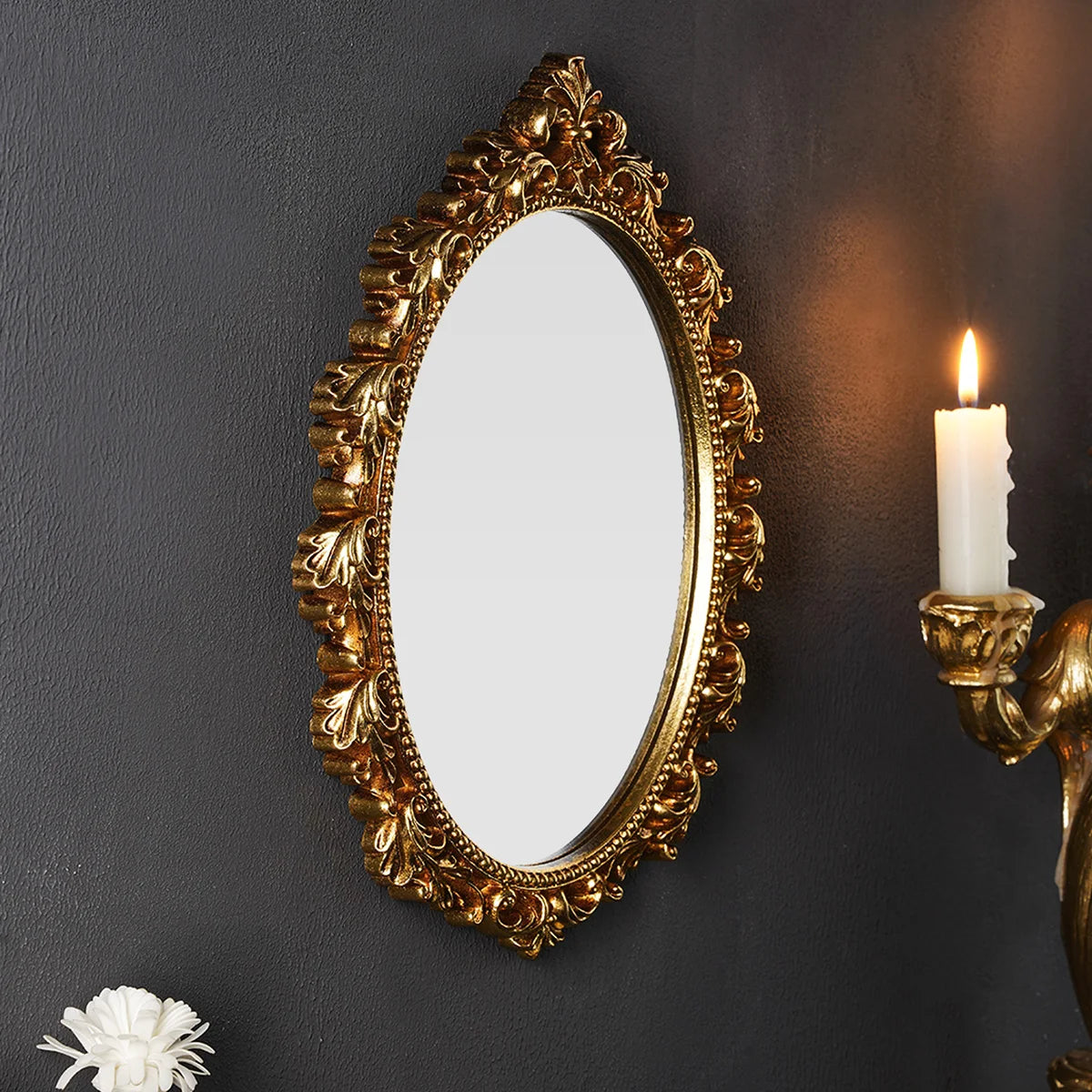 Espelho Decorativo Oval Dourado para Parede em parede decorada