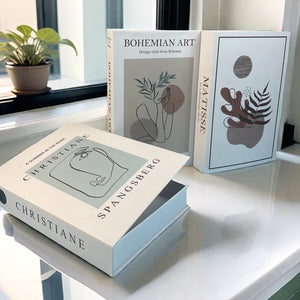 Livro Decorativo Bauhaus para Mesa de Centro com detalhe de textura e acabamento