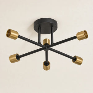 Lustre de teto na variante Preto e Dourado sobre fundo controlado