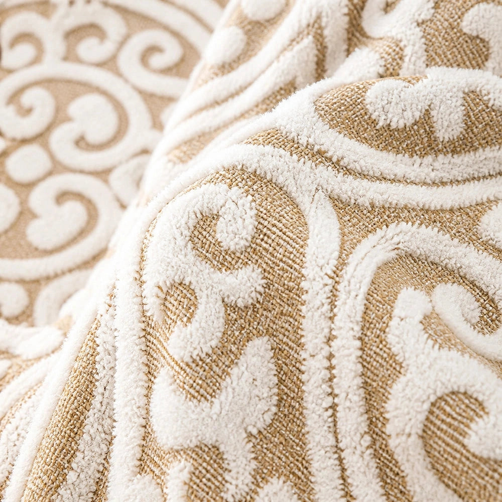 Textura de pelúcia da manta para sofá bege e branca