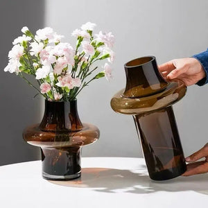 Vaso Decorativo Âmbar Artístico de Vidro para Mesa em sala decorada