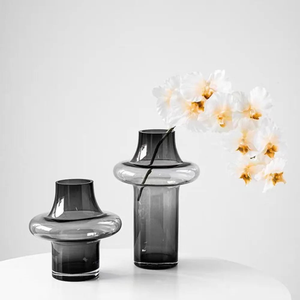Vaso Decorativo Âmbar Artístico de Vidro para Mesa com detalhe de textura e acabamento