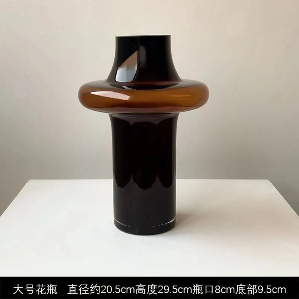 Vaso Decorativo Âmbar Artístico de Vidro para Mesa em sala decorada