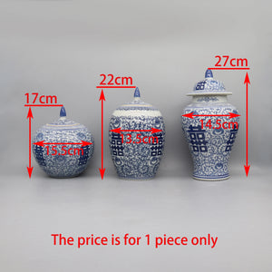 Vaso Decorativo Azul e Branco de Cerâmica para Mesa em sala decorada