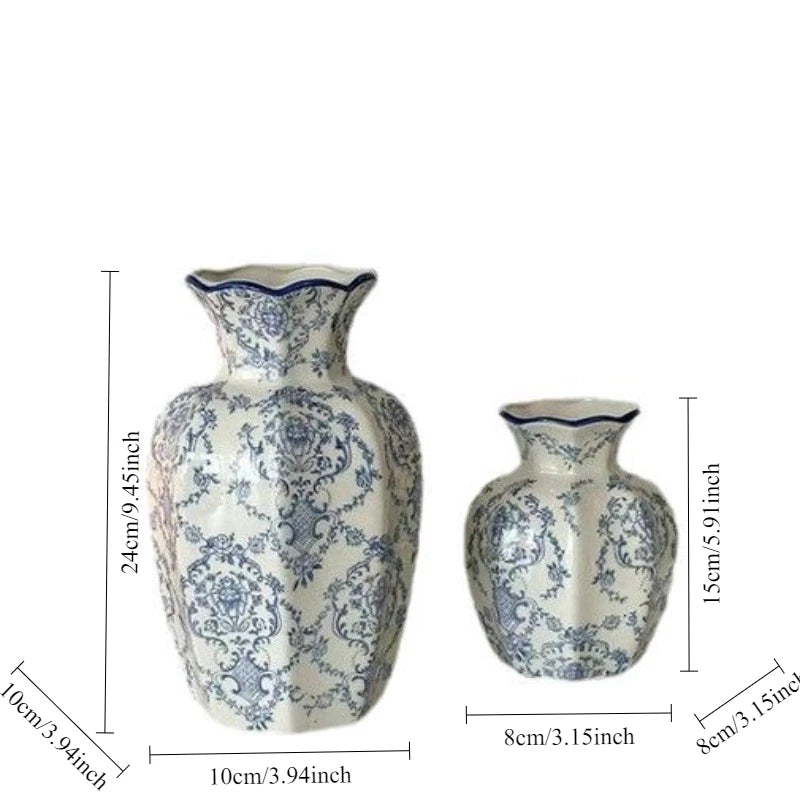 Vaso Decorativo Azul e Branco Pintado à Mão de Porcelana para Mesa em sala decorada