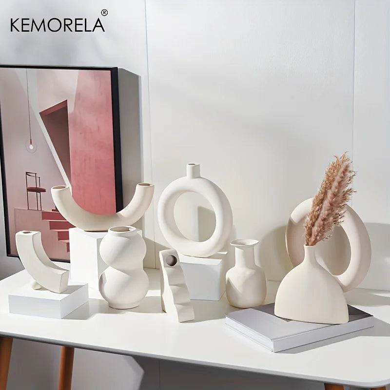 Vaso Decorativo Circular Vazado Nórdico de Cerâmica para Mesa Modelo 35 em sala decorada