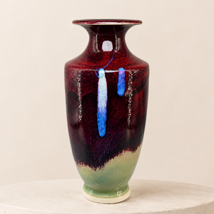 Vaso Decorativo Estilo Oriental de Cerâmica para Rack valorizando a decoração do ambiente