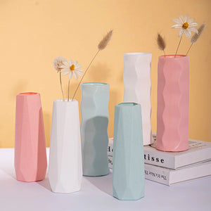 Vaso Decorativo Nórdico de Cerâmica para Mesa em sala decorada