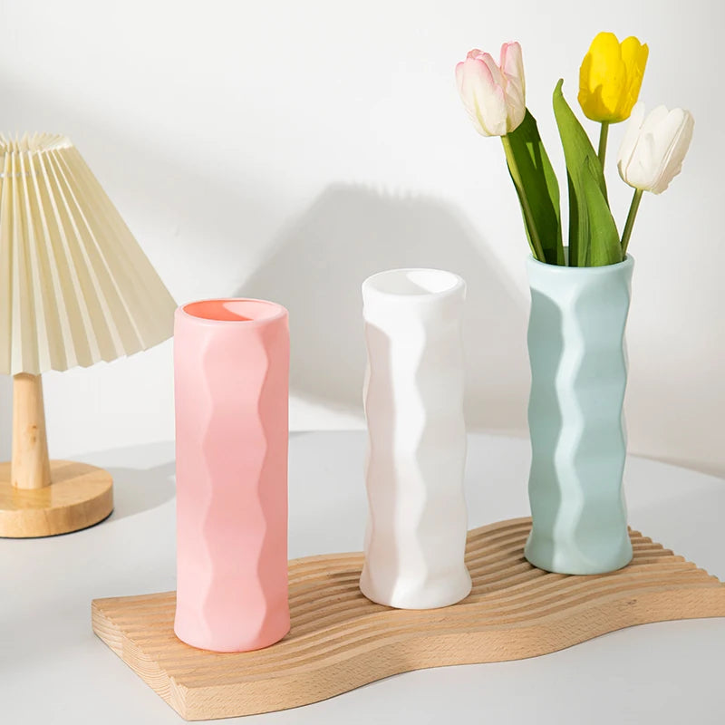 Vaso Decorativo Nórdico de Cerâmica para Mesa em sala decorada