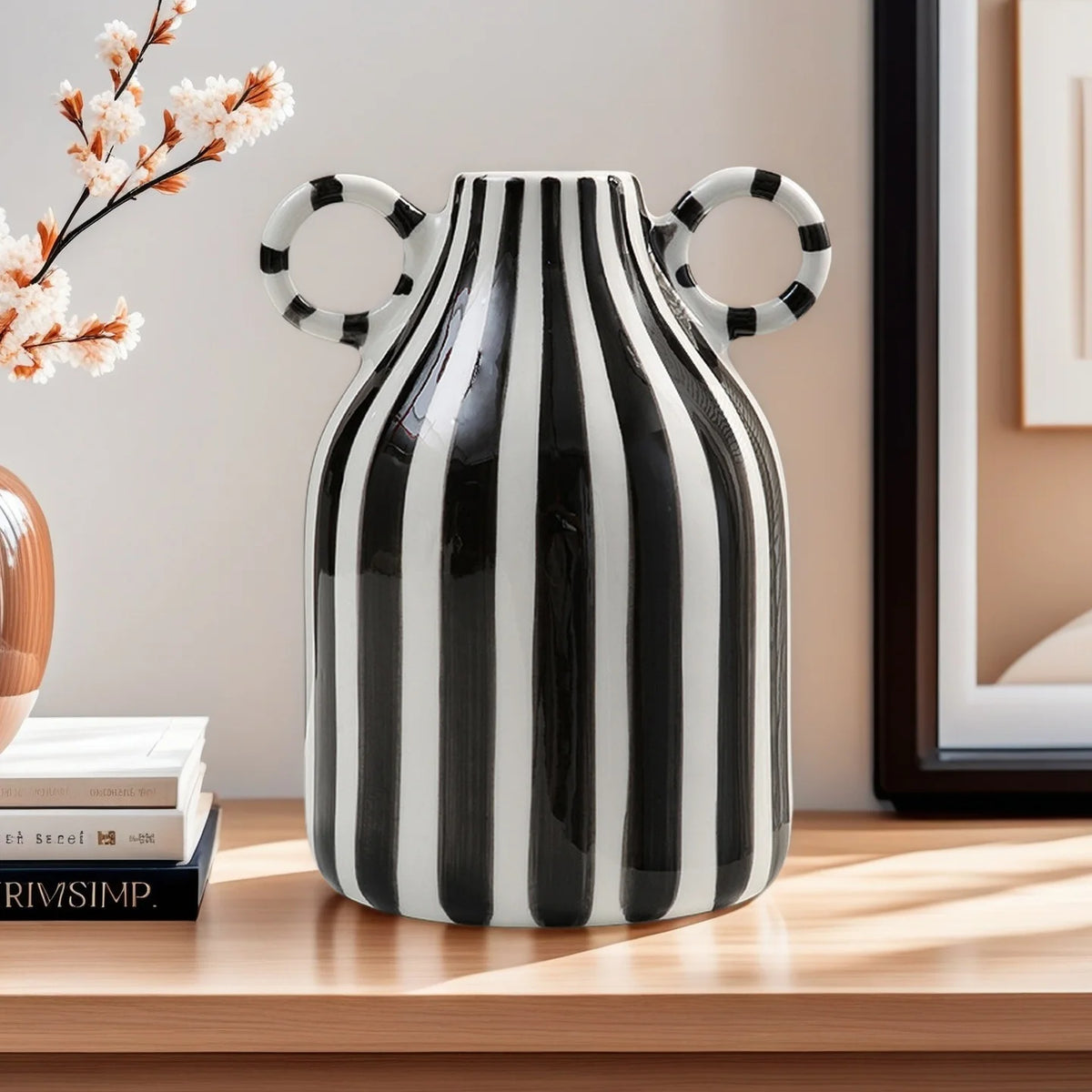 Vaso Decorativo Nórdico Listrado de Cerâmica para Plantas em sala decorada