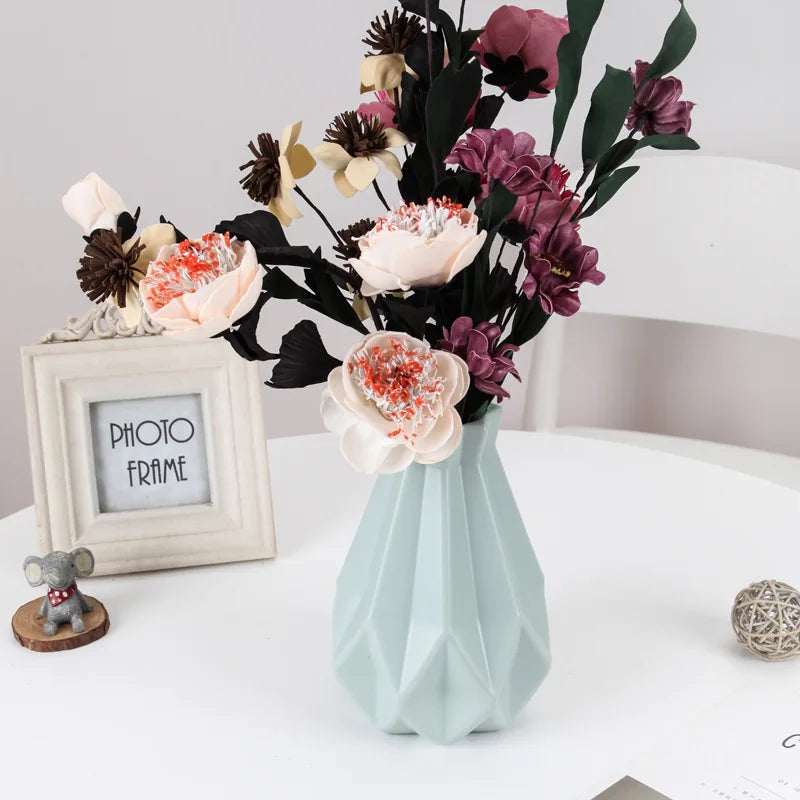 Vaso Decorativo Nórdico Moderno de Plástico para Aparador em sala decorada