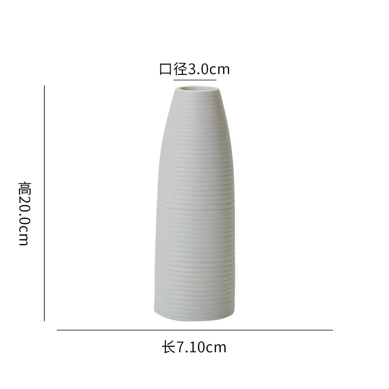 Vaso Decorativo Orgânico Escultural de Cerâmica para Mesa em sala decorada